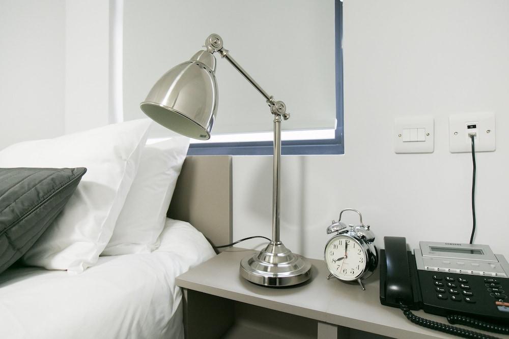 Belvilla Ilford Hill Hotel London Extérieur photo